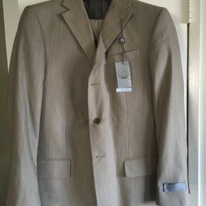 NEW Men’s Oscar de la Renta Suit size 38R